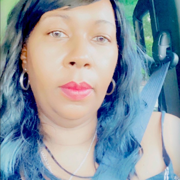 Meet your Posher, Gail - Picture 1 of 1